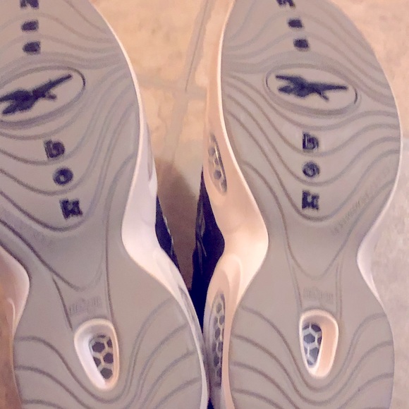 Reebok Question Mid Georgetown - Picture 3 of 3